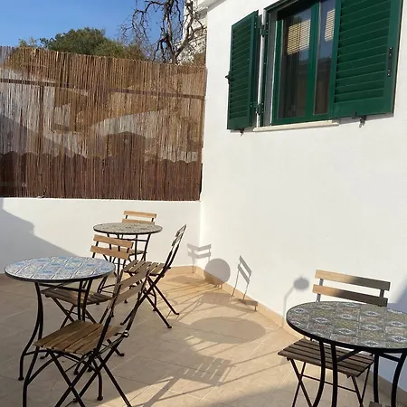 Room In House - Vibrant Stay In Old Town * البوفيرا