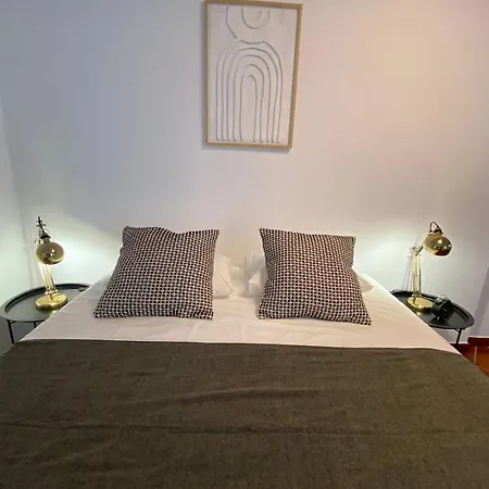 Room In House - Vibrant Stay In Old Town Gæstehus *